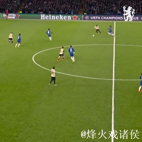 官方：埃斯特旺对巴萨欧冠进球当选切尔西11月最佳